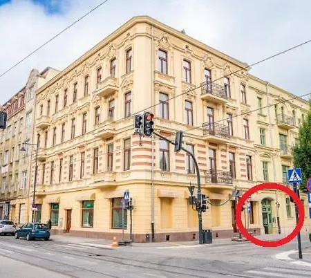 Km Rent Lodz, Pomorska 10 アパート ウッチ